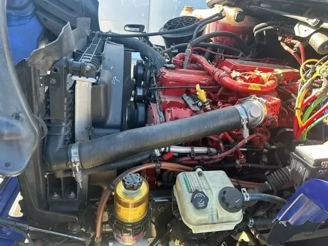 2019 Freightliner Business Class M2 106