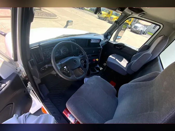 2022 INT LT625 6x4