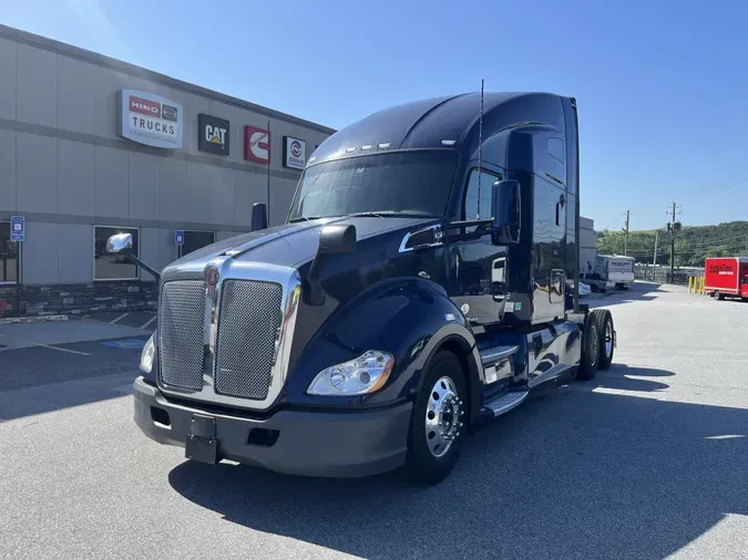 2022 Kenworth T680