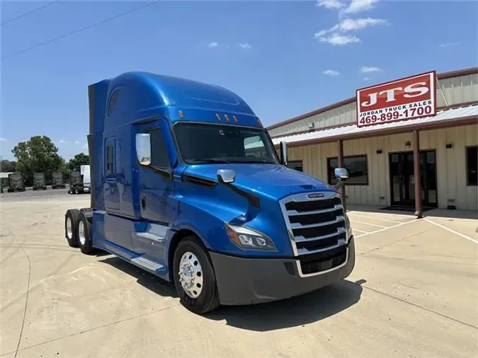 2022 FREIGHTLINER CASCADIA 126