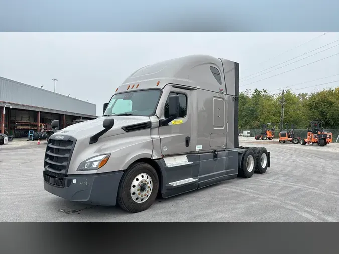 2022 Freightliner Cascadia 126