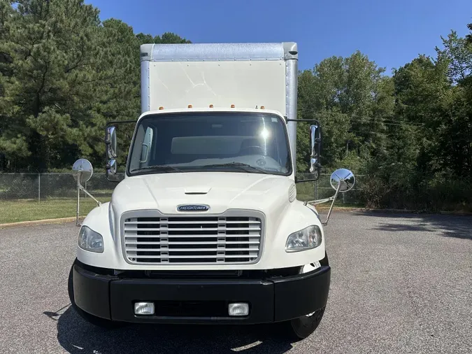 2019 Freightliner Business Class M2 106