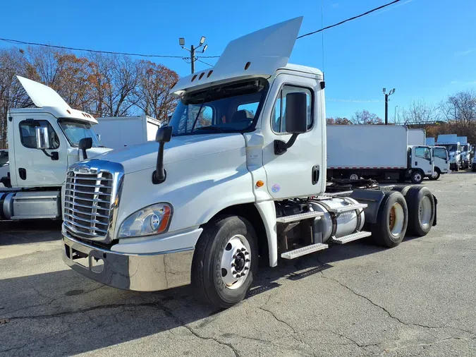 2017 FREIGHTLINER/MERCEDES CASCADIA 1256294b2d3dfdd248c0f9aaa16f590d871