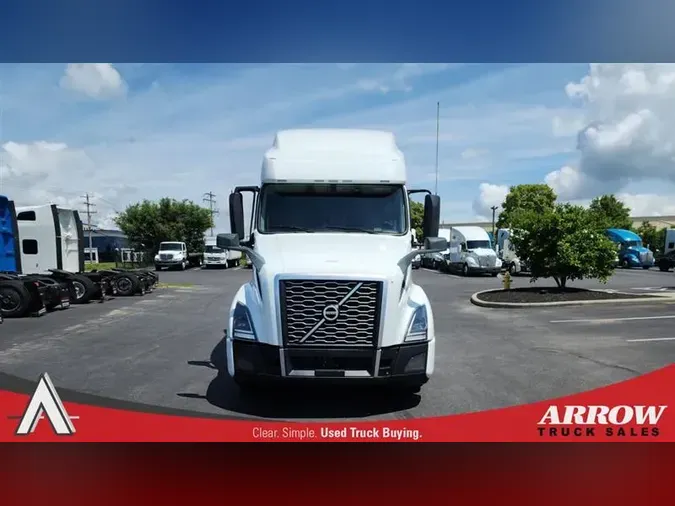 2022 VOLVO VNL760