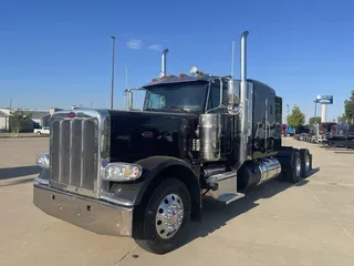 2021 Peterbilt 389