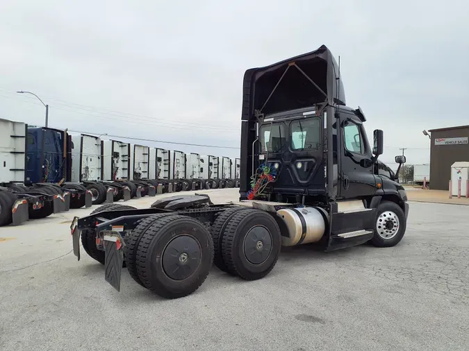 2019 FREIGHTLINER/MERCEDES CASCADIA 125