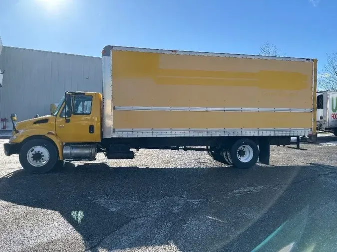 2005 International 4300