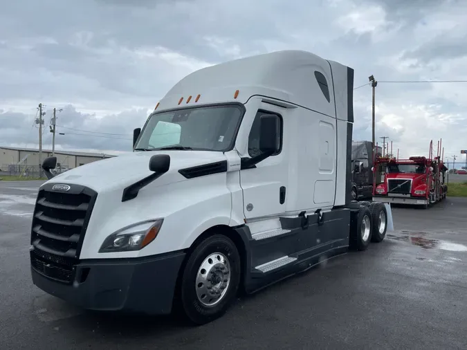 2022 Freightliner Cascadia 126