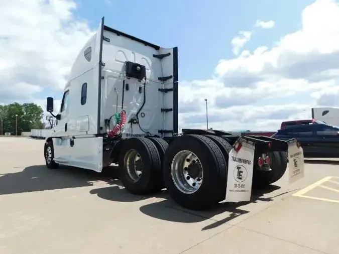 2019 Freightliner Cascadia 125