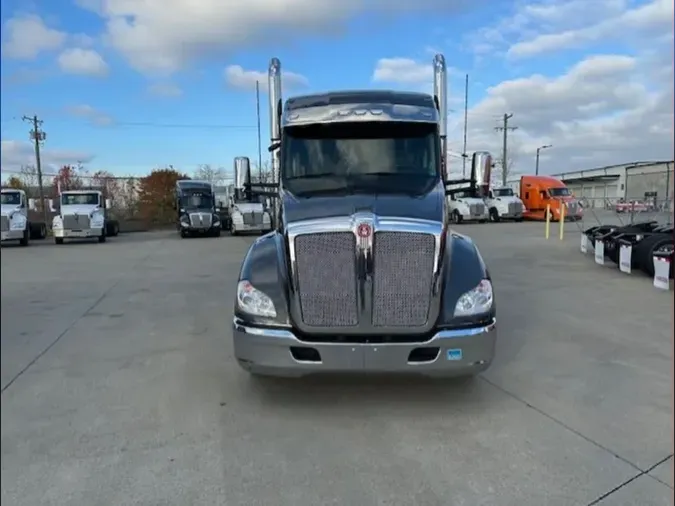 2022 Kenworth T680