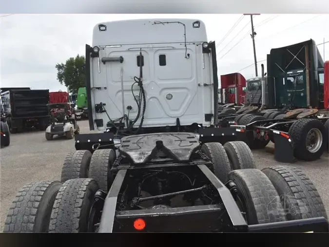 2012 FREIGHTLINER CASCADIA 125