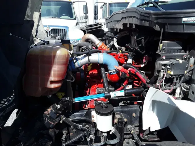2019 NAVISTAR INTERNATIONAL 4300