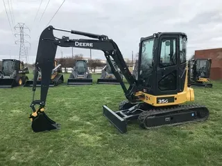 2022 John Deere 35G