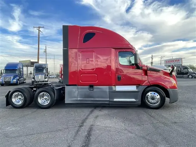 2020 FREIGHTLINER CASCADIA