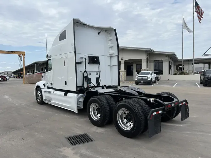 2022 Peterbilt 579