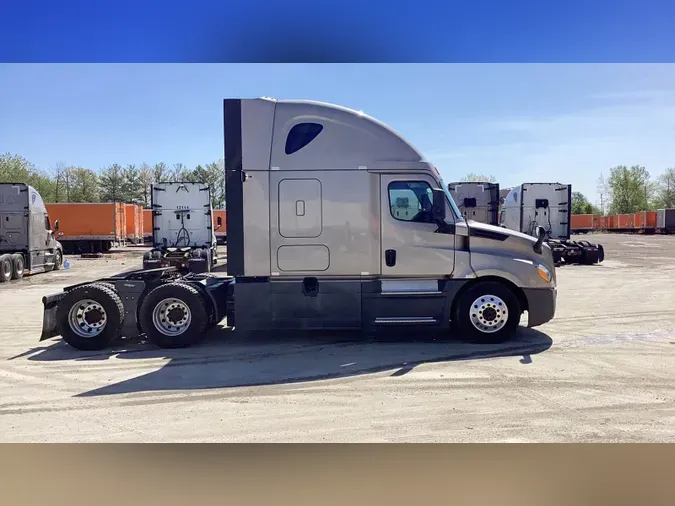 2020 Freightliner Cascadia