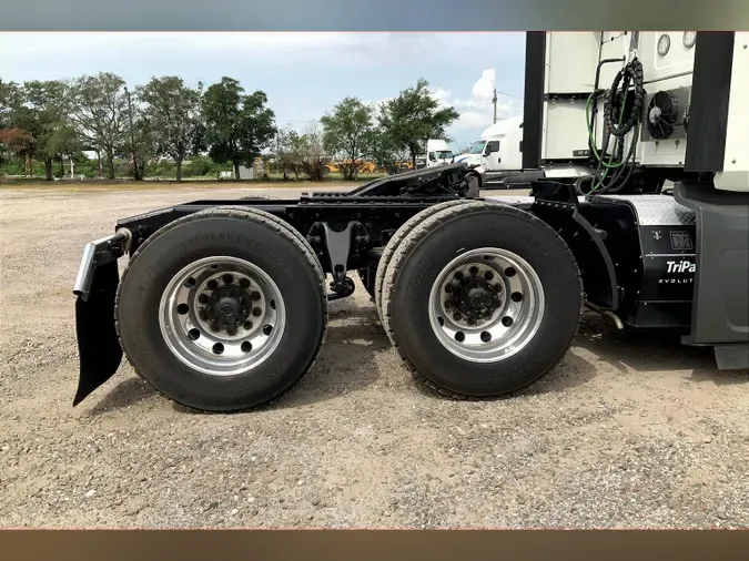 2021 INT LT625 6x4