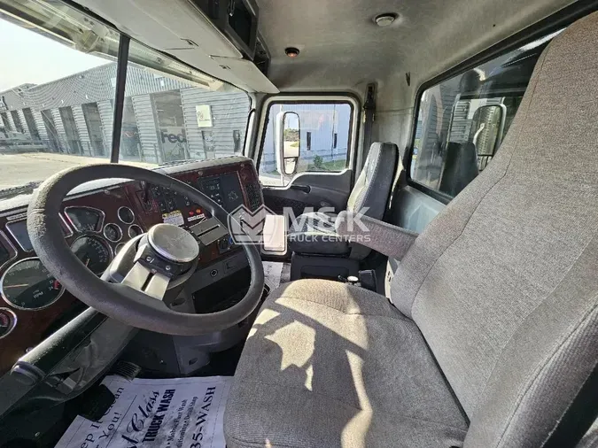 2016 MACK GU803