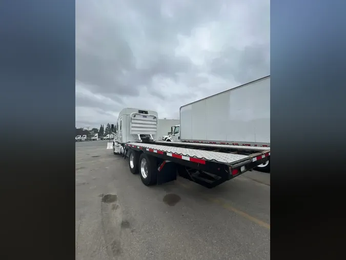 2020 FREIGHTLINER NEW CASCADIA 126