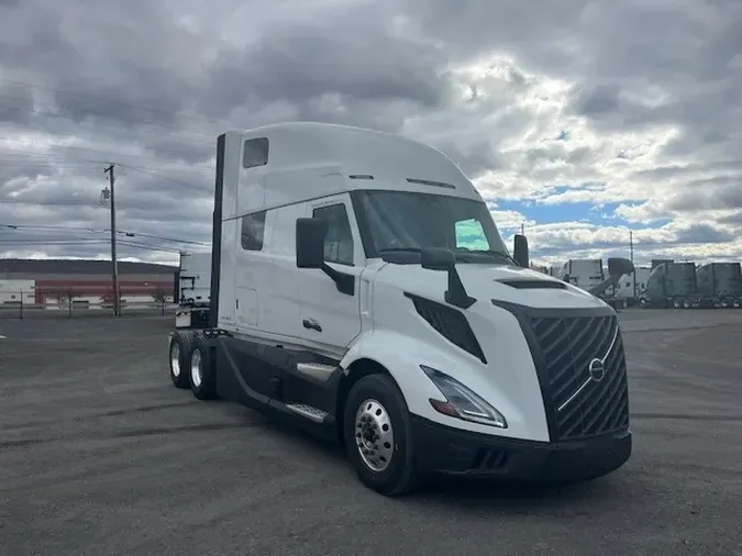 2026 VOLVO VNL64T860