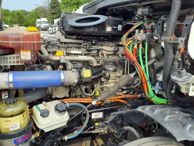 2019 FREIGHTLINER NEW CASCADIA PX12664