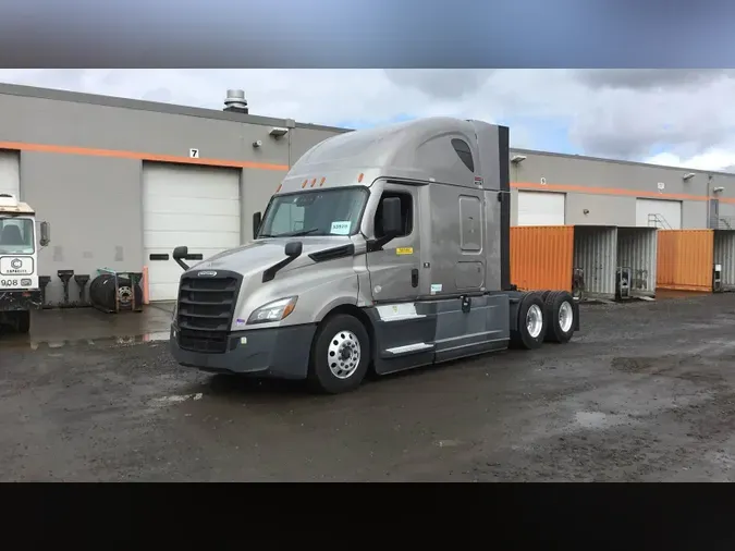 2023 Freightliner Cascadia 126