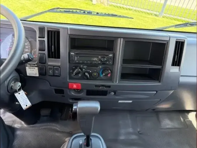 2020 Isuzu NPR-HD62bb19520fb9d6a64a5836c646088739