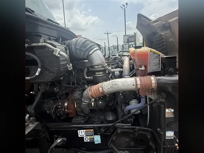 2022 KENWORTH T680