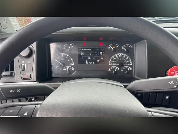 2020 VOLVO VNL760