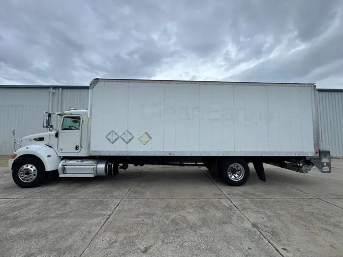 2020 Peterbilt 337