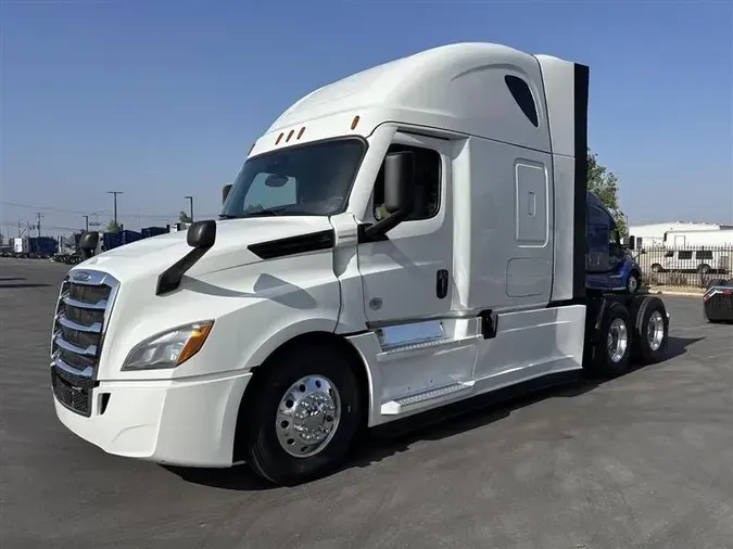 2021 FREIGHTLINER CA12662be17f7a963dc244fbdfd5fc372ad24