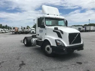 2018 VOLVO VNL42300