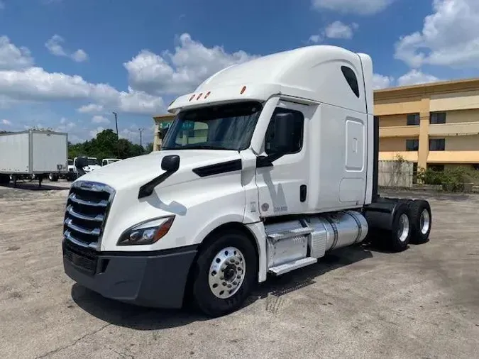 2021 Freightliner Cascadia