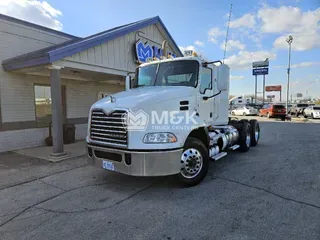 2018 MACK CXU613