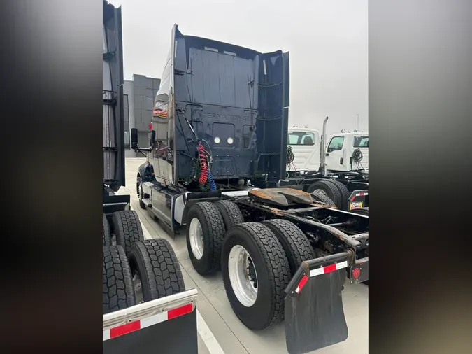 2022 International LT625