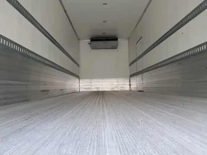 2020 FREIGHTLINER M2 106