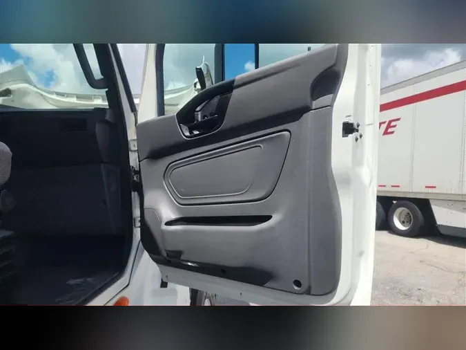 2022 INTERNATIONAL LT625