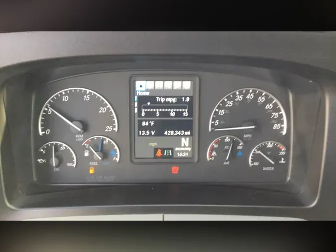 2020 Freightliner Cascadia 126