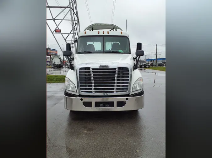 2018 FREIGHTLINER/MERCEDES CASCADIA 125