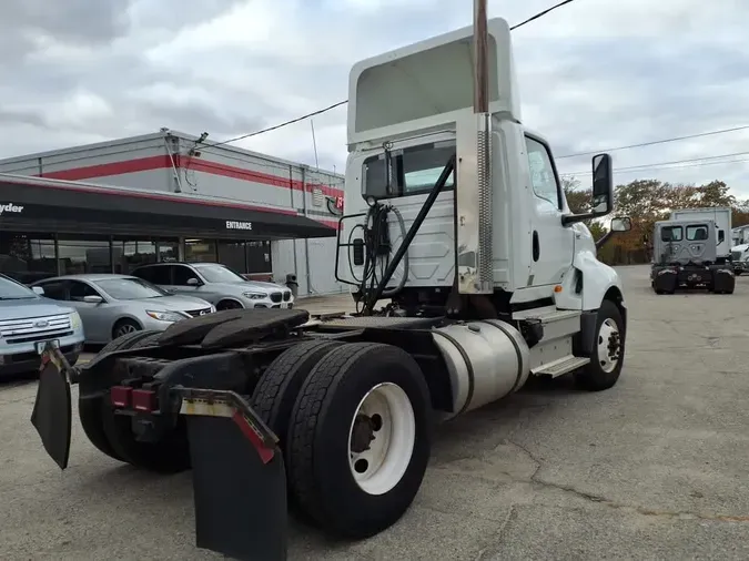 2021 NAVISTAR INTERNATIONAL LT625 DAYCAB S/A