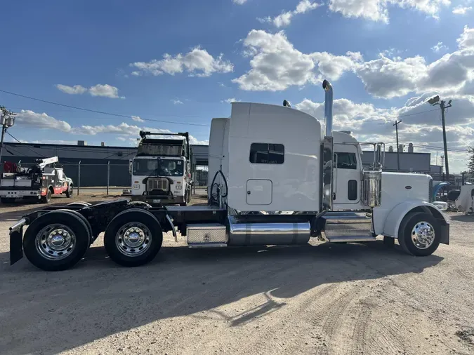 2020 Peterbilt 389