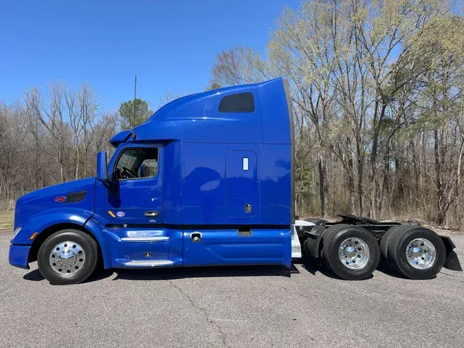 2022 Peterbilt 579