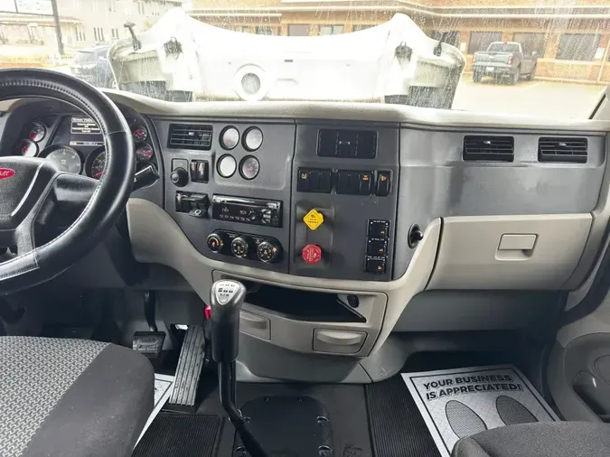 2019 PETERBILT 579