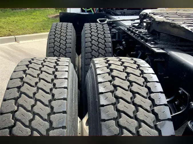 2019 INT LT625 6x4