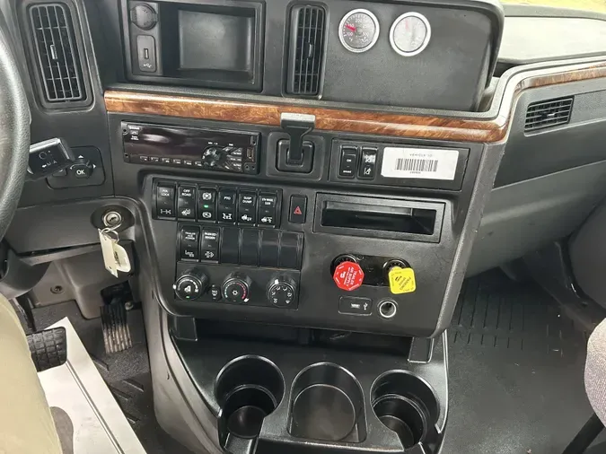 2020 International LT62562d5753f1df3b20b195aff589f78ea8a