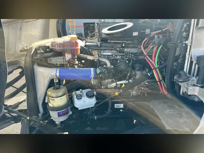 2024 Freightliner Cascadia 126