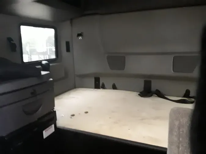 2019 NAVISTAR INTERNATIONAL LT625 SLPR CAB