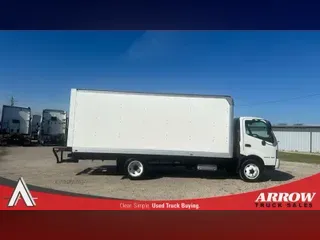 2019 HINO 195