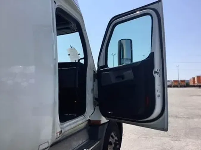 2020 Freightliner Cascadia