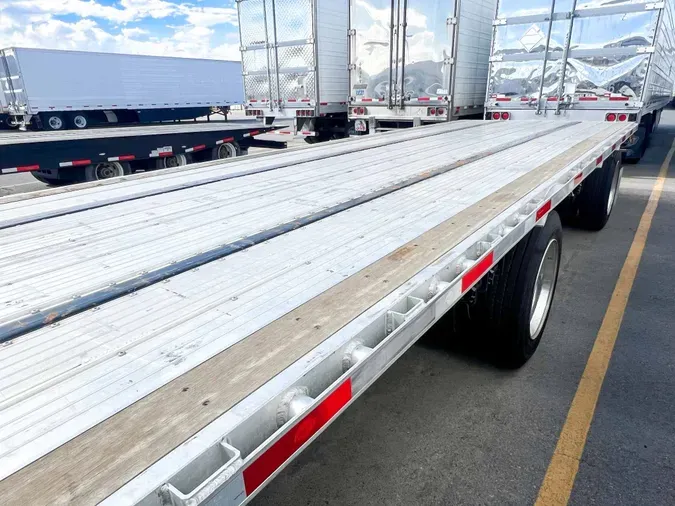 2025 UTILITY FS2CDHA